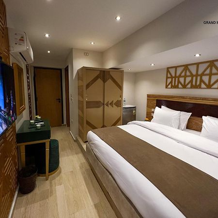 Hotel Grand Museum & Pyramids View Kafr Ghatati Esterno foto